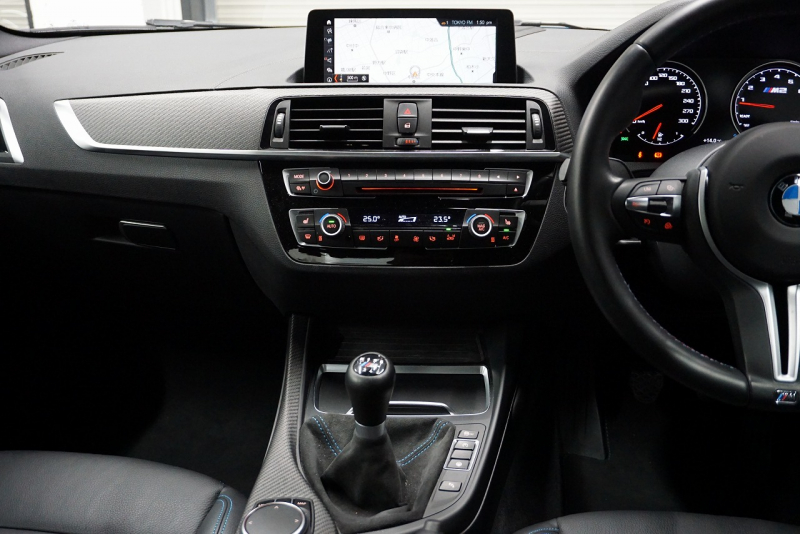 BMW 2シリーズ M2 中古車 中古車