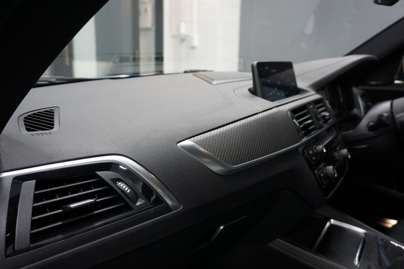 BMW 2シリーズ M2 中古車 中古車