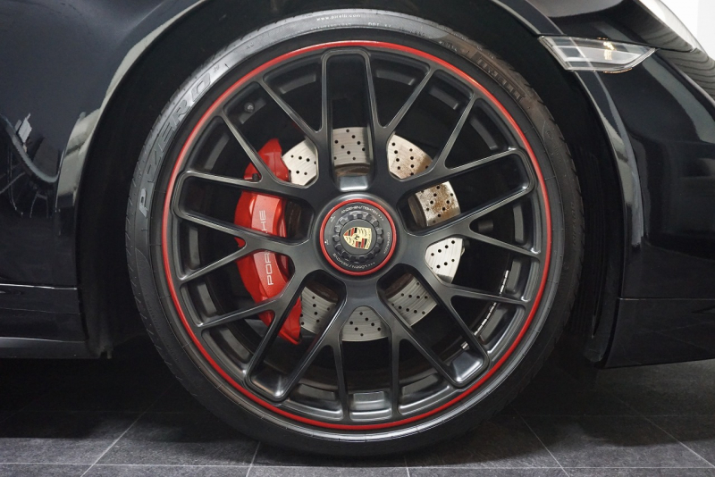 ポルシェ 911(Type991.1) GTS Cabriolet  7MT  オールレザーインテリア 日本仕様変更済 中古車 中古車