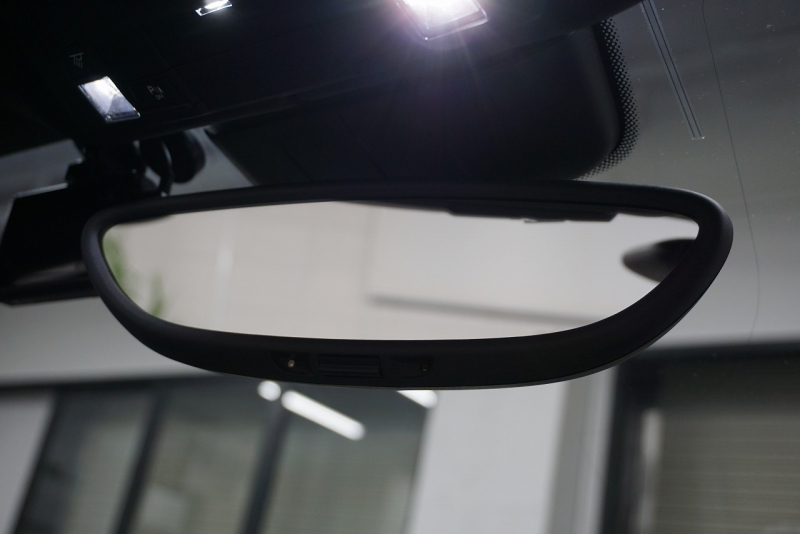 ポルシェ 911(Type991.1) GTS Cabriolet  7MT  オールレザーインテリア 日本仕様変更済 中古車 中古車