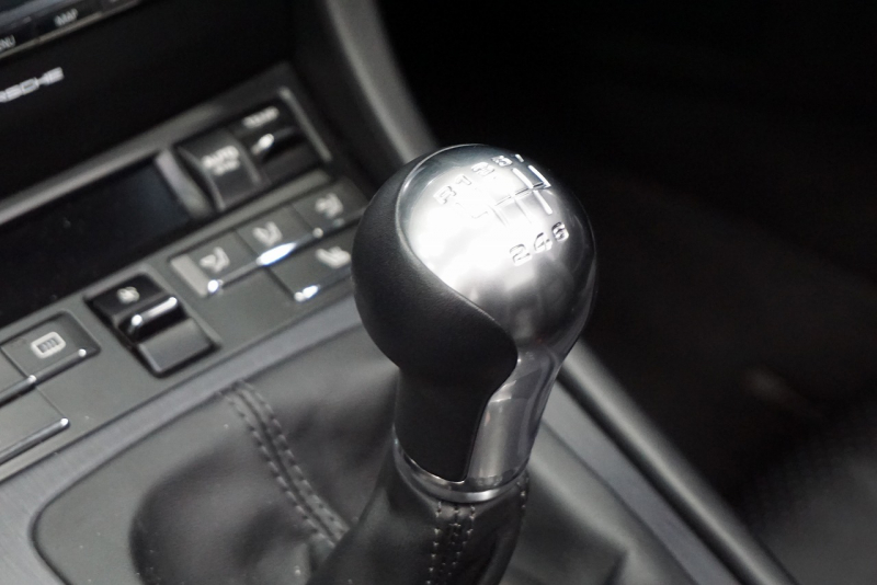 ポルシェ 911(Type991.1) GTS Cabriolet  7MT  オールレザーインテリア 日本仕様変更済 中古車 中古車