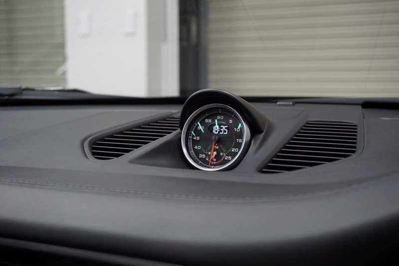 ポルシェ 911(Type991.1) GTS Cabriolet  7MT  オールレザーインテリア 日本仕様変更済 中古車 中古車