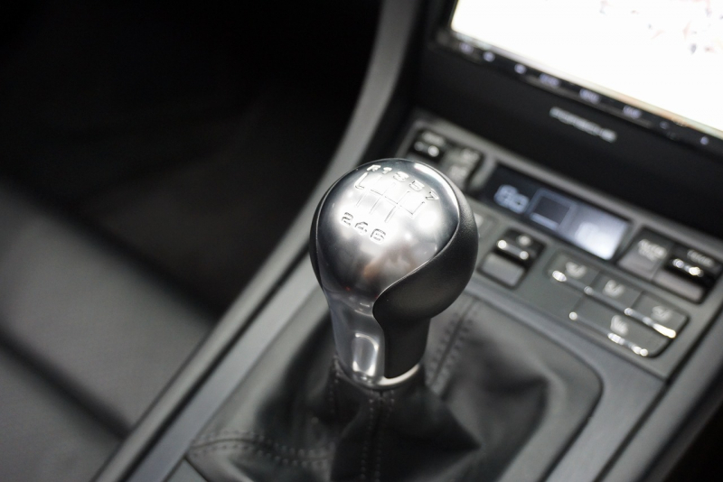 ポルシェ 911(Type991.1) GTS Cabriolet  7MT  オールレザーインテリア 日本仕様変更済 中古車 中古車