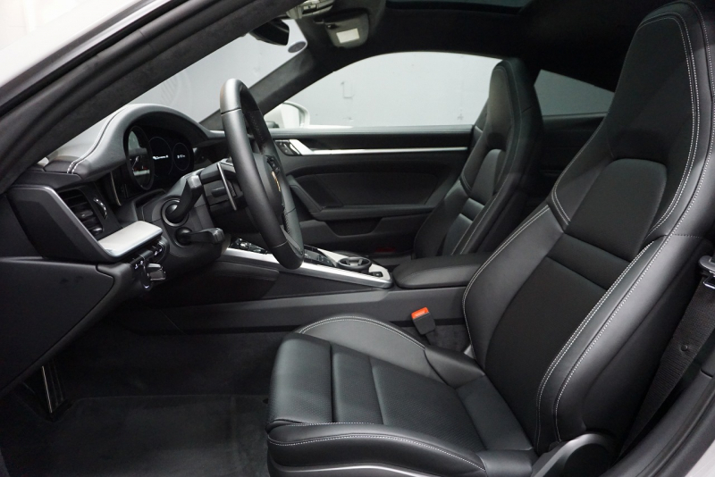 ポルシェ 911(Type992) Carrera  S 正規D車左H PCCB SR スポーツクロノ  スポーツエグゾースト OP6,100,000 OVER  中古車