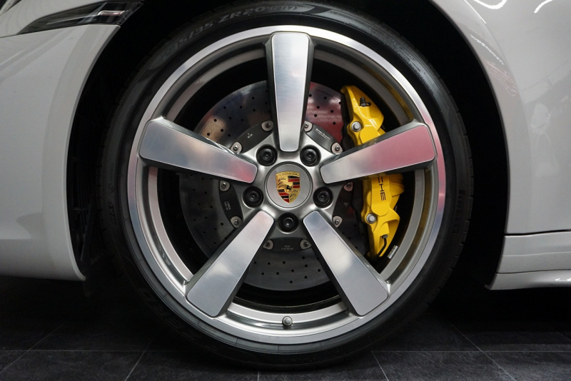 ポルシェ 911(Type992) Carrera  S 正規D車左H PCCB SR スポーツクロノ  スポーツエグゾースト OP6,100,000 OVER  中古車