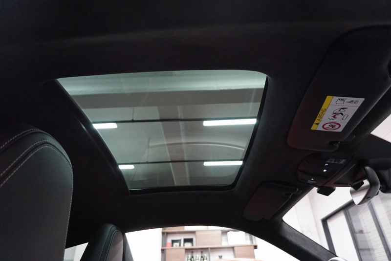 ポルシェ 911(Type992) Carrera  S 正規D車左H PCCB SR スポーツクロノ  スポーツエグゾースト OP6,100,000 OVER  中古車