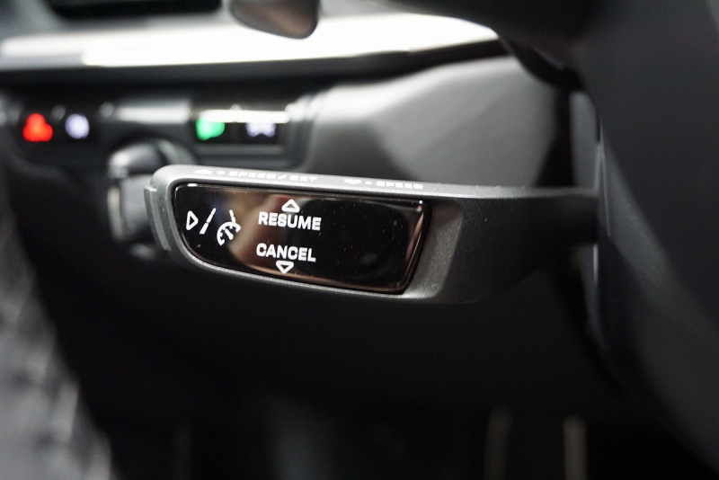 ポルシェ 911(Type992) Carrera  S 正規D車左H PCCB SR スポーツクロノ  スポーツエグゾースト OP6,100,000 OVER  中古車