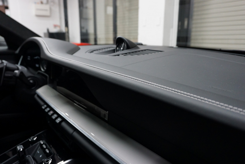 ポルシェ 911(Type992) Carrera  S 正規D車左H PCCB SR スポーツクロノ  スポーツエグゾースト OP6,100,000 OVER  中古車