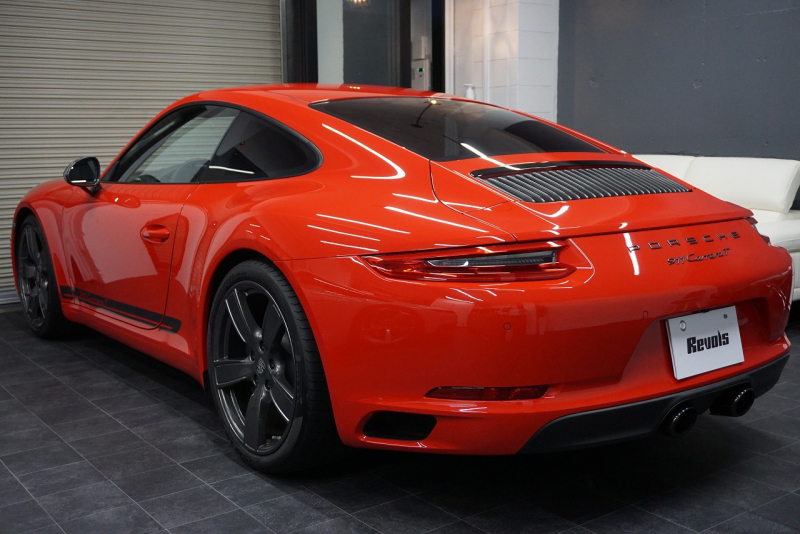 ポルシェ 911(Type991.2) Carrera T 日本未導入モデル7MT ショートシフト スポーツエグゾースト カーボンバケットチェック柄 ガーズレッド  中古車