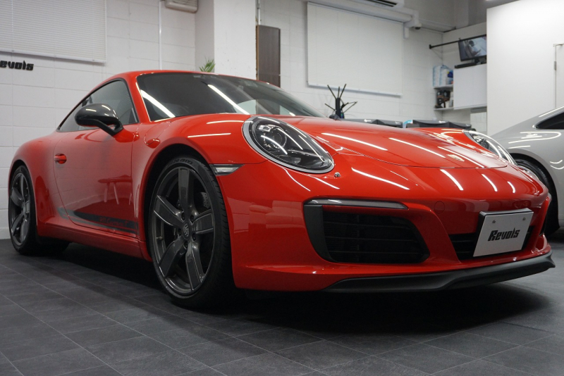 ポルシェ 911(Type991.2) Carrera T 日本未導入モデル7MT ショートシフト スポーツエグゾースト カーボンバケットチェック柄 ガーズレッド  中古車