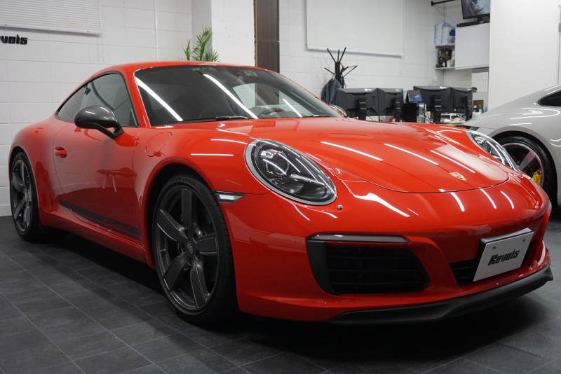 ポルシェ 911(Type991.2) Carrera T 日本未導入モデル7MT ショートシフト スポーツエグゾースト カーボンバケットチェック柄 ガーズレッド  中古車