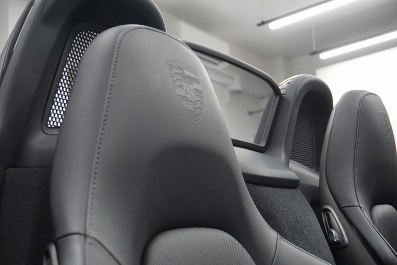 ポルシェ ボクスター Boxster（Type981） GTS 6MT  ホワイトメーターパネル オールレザー サファイアブルー  中古車