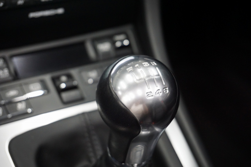 ポルシェ ボクスター Boxster（Type981） GTS 6MT  ホワイトメーターパネル オールレザー サファイアブルー  中古車