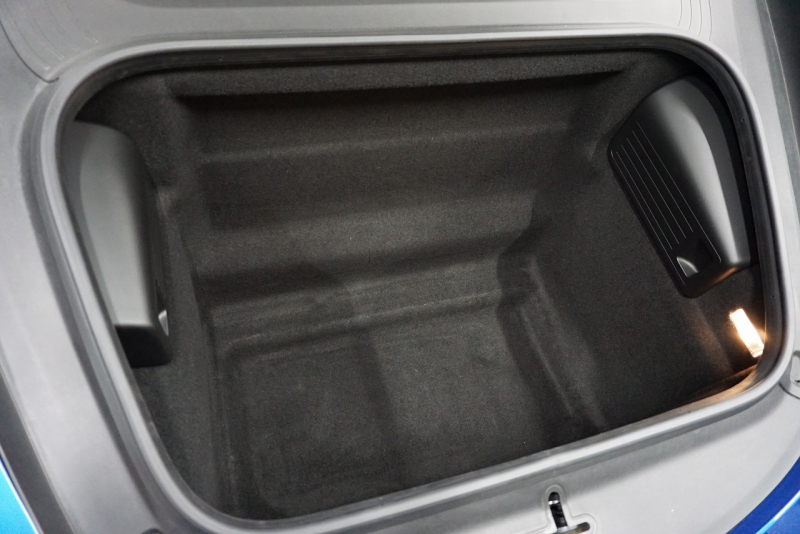 ポルシェ ボクスター Boxster（Type981） GTS 6MT  ホワイトメーターパネル オールレザー サファイアブルー  中古車