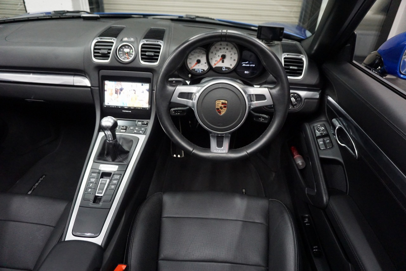 ポルシェ ボクスター Boxster（Type981） GTS 6MT  ホワイトメーターパネル オールレザー サファイアブルー  中古車