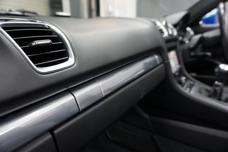 ポルシェ ボクスター Boxster（Type981） GTS 6MT  ホワイトメーターパネル オールレザー サファイアブルー  中古車