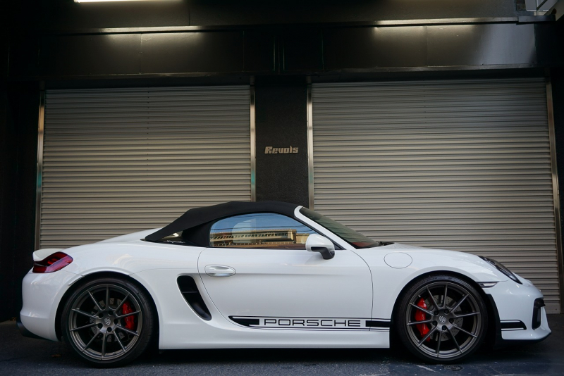 ポルシェ ボクスター Boster（Type981） Spyder  スパイダークラシックインテリア  カーボンフルバケットシート 中古車 中古車