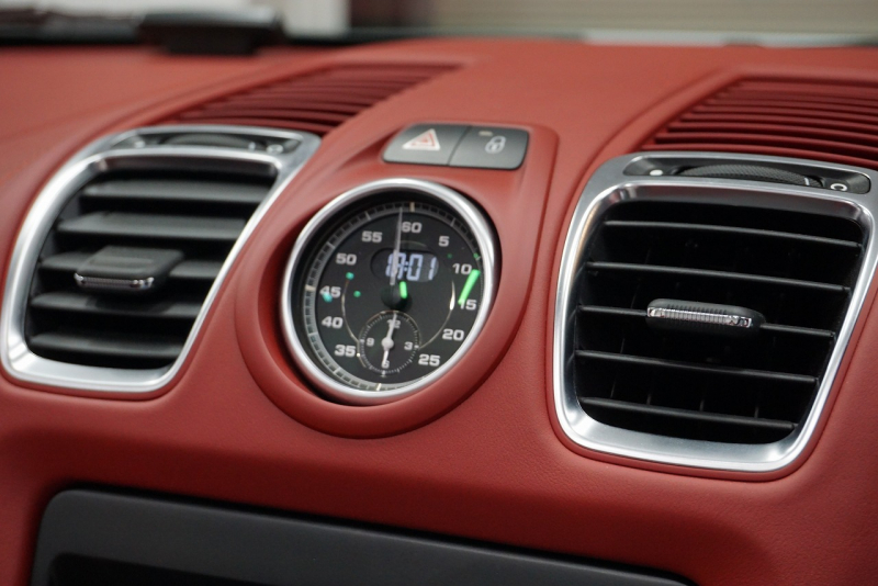 ポルシェ ボクスター Boster（Type981） Spyder  スパイダークラシックインテリア  カーボンフルバケットシート 中古車 中古車