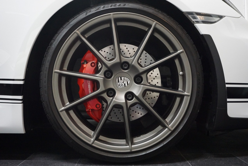 ポルシェ ボクスター Boster（Type981） Spyder  スパイダークラシックインテリア  カーボンフルバケットシート 中古車 中古車