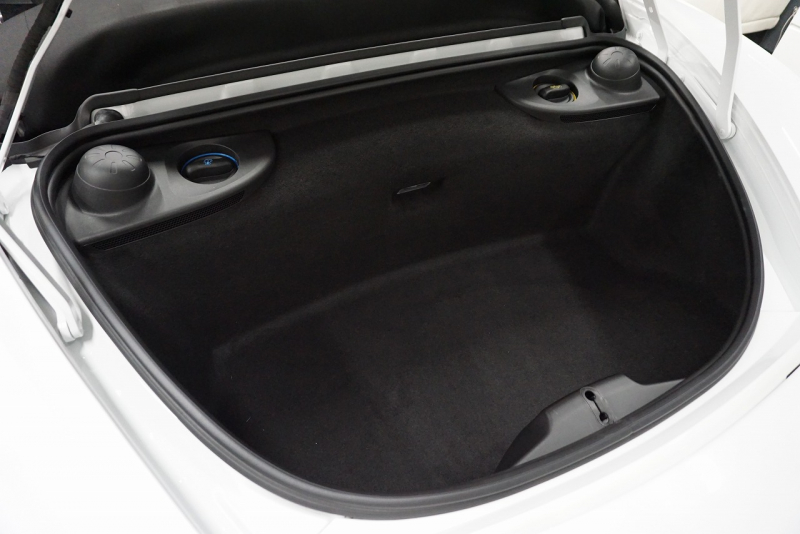 ポルシェ ボクスター Boster（Type981） Spyder  スパイダークラシックインテリア  カーボンフルバケットシート 中古車 中古車