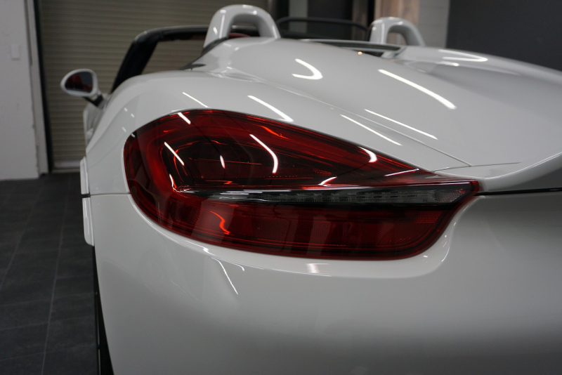 ポルシェ ボクスター Boster（Type981） Spyder  スパイダークラシックインテリア  カーボンフルバケットシート 中古車 中古車