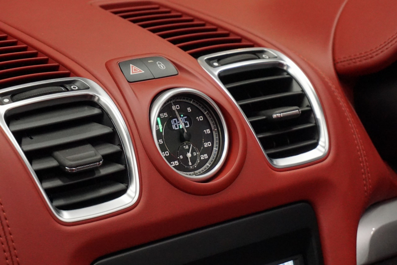 ポルシェ ボクスター Boster（Type981） Spyder  スパイダークラシックインテリア  カーボンフルバケットシート 中古車 中古車