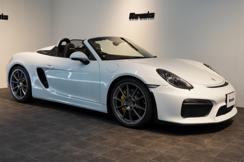 ポルシェ ボクスター Spyder PCCB アダプティブスポーツシート  オールレザー×イエローステッチ キャララホワイトメタリック  中古車