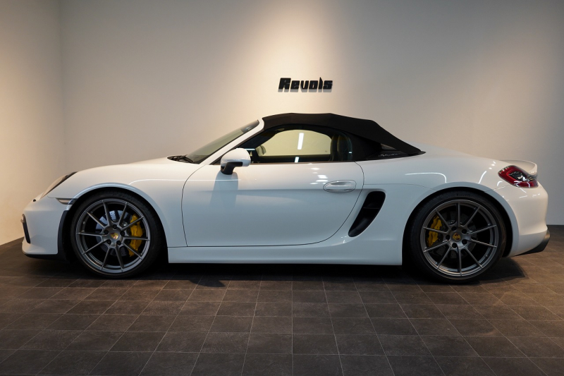 ポルシェ ボクスター Spyder PCCB アダプティブスポーツシート  オールレザー×イエローステッチ キャララホワイトメタリック  中古車