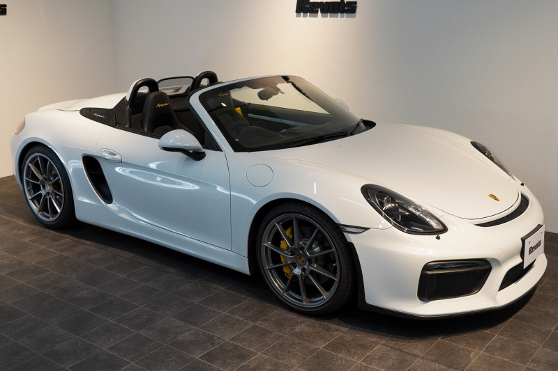 ポルシェ ボクスター Spyder PCCB アダプティブスポーツシート  オールレザー×イエローステッチ キャララホワイトメタリック  中古車