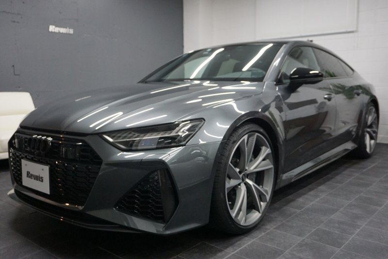 アウディ RS7 パノラマサンルーフ カーボンブレーキ カーボン＆グロスブラックスタイリングパッケージ  OP22インチホイール  中古車