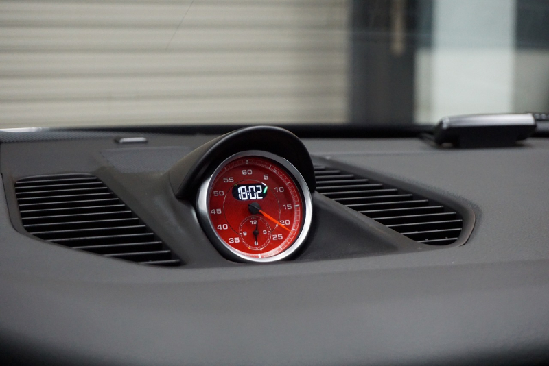 ポルシェ 911(Type991.1) Carrera GTS LEDヘッドライト ベンチレーション レッドメーターパネル ジェットブラックメタリック  中古車