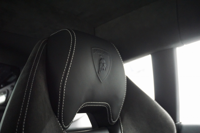 ランボルギーニ ウラカン Huracan LP610-4  ブランディングパッケージ スポーツエグゾースト リフティング LDS  中古車