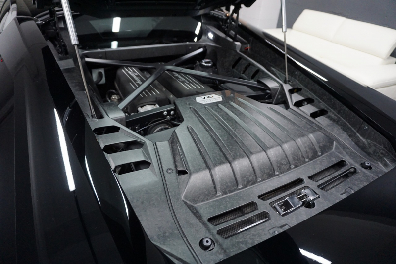 ランボルギーニ ウラカン Huracan LP610-4  ブランディングパッケージ スポーツエグゾースト リフティング LDS  中古車