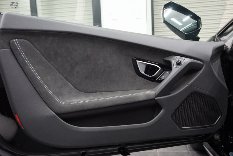 ランボルギーニ ウラカン Huracan LP610-4  ブランディングパッケージ スポーツエグゾースト リフティング LDS  中古車