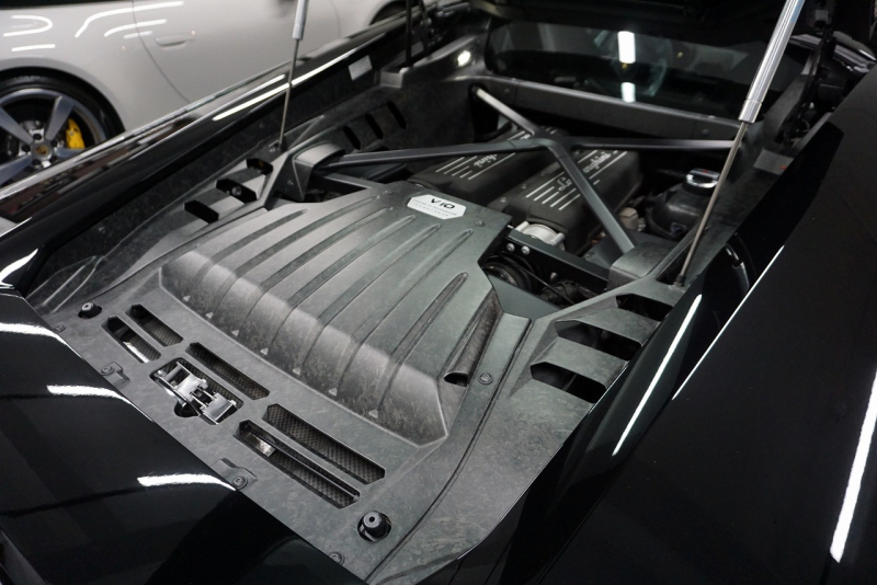 ランボルギーニ ウラカン Huracan LP610-4  ブランディングパッケージ スポーツエグゾースト リフティング LDS  中古車