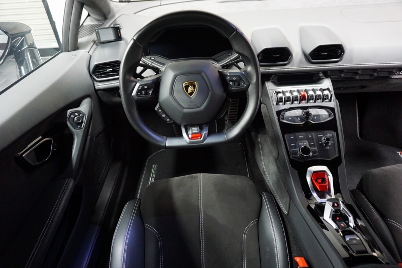 ランボルギーニ ウラカン Huracan LP610-4  ブランディングパッケージ スポーツエグゾースト リフティング LDS  中古車