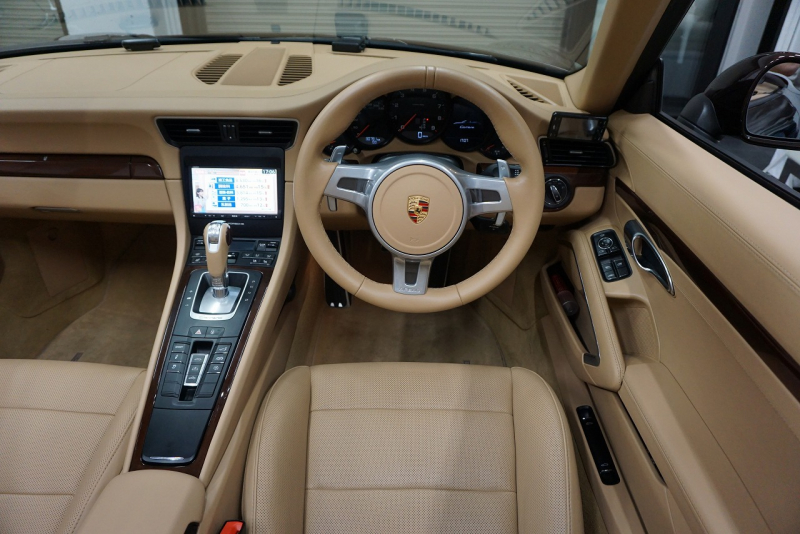 ポルシェ 911(Type991.1) Carrera Cabriolet スポーツエグゾースト オールレザーインテリア スポーツデザイン20ホイール マホガニーメタリック  中古車