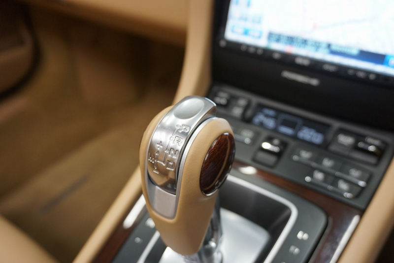 ポルシェ 911(Type991.1) Carrera Cabriolet スポーツエグゾースト オールレザーインテリア スポーツデザイン20ホイール マホガニーメタリック  中古車