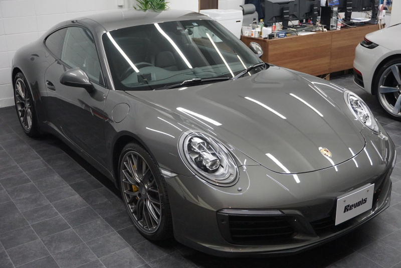 ポルシェ 911(Type991.2) Carrera 7MT PCCB スポーツクロノ スポーツエグゾースト LEDヘッドライト RSスパイダー20ホイール アゲートグレーメタリック  中古車