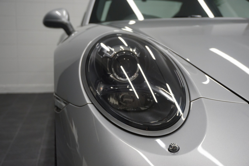 ポルシェ 911(Type991.2) Carrera PDK スポーツクロノパッケージ スポーツエグゾースト  CarerraS20インチホイール GTシルバーメタリック  中古車