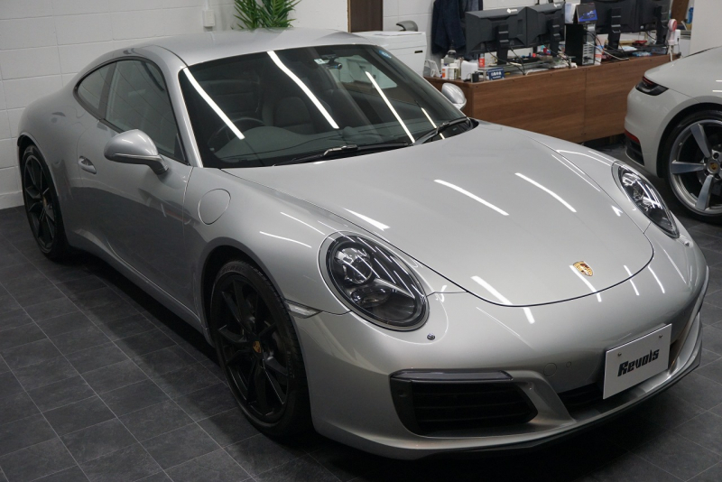 ポルシェ 911(Type991.2) Carrera PDK スポーツクロノパッケージ スポーツエグゾースト  CarerraS20インチホイール GTシルバーメタリック  中古車