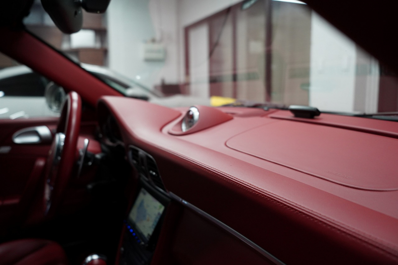 ポルシェ 911(Type997) Turbo S PCCB オールレザーインテリア GTシルバー 中古車 中古車