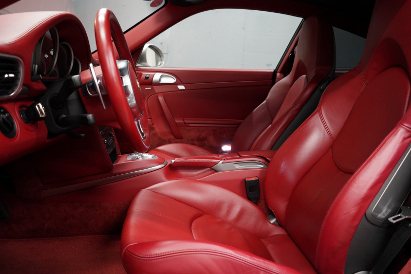 ポルシェ 911(Type997) Turbo S PCCB オールレザーインテリア GTシルバー 中古車 中古車