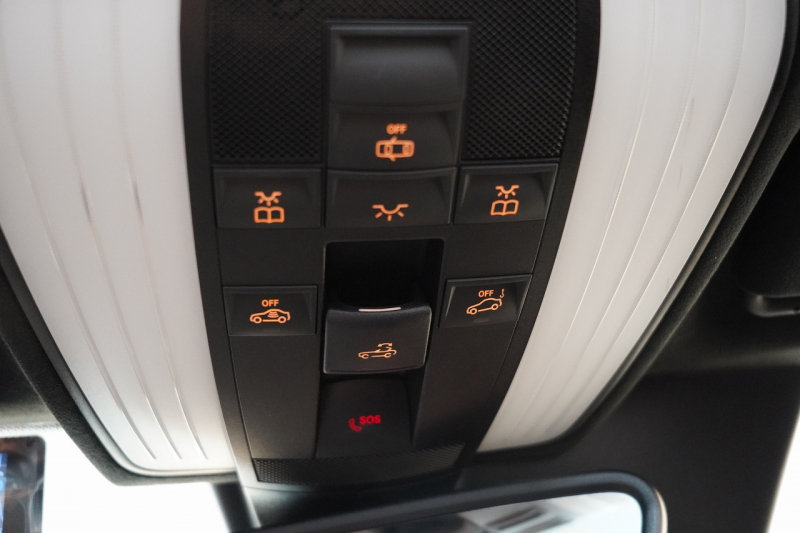 AMG その他 Mercedes-AMG GTR ROADSTER 世界限定車 カーボンセラミックブレーキ セレナイトグレーマグノ  中古車