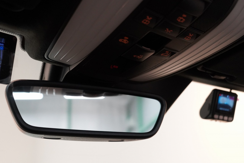 AMG その他 Mercedes-AMG GTR ROADSTER 世界限定車 カーボンセラミックブレーキ セレナイトグレーマグノ  中古車