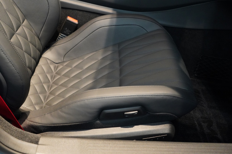 AMG その他 Mercedes-AMG GTR ROADSTER 世界限定車 カーボンセラミックブレーキ セレナイトグレーマグノ  中古車