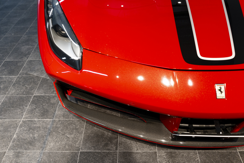 フェラーリ 488スパイダー テーラーメイド/OP2000万over/特別仕様内装 中古車 中古車