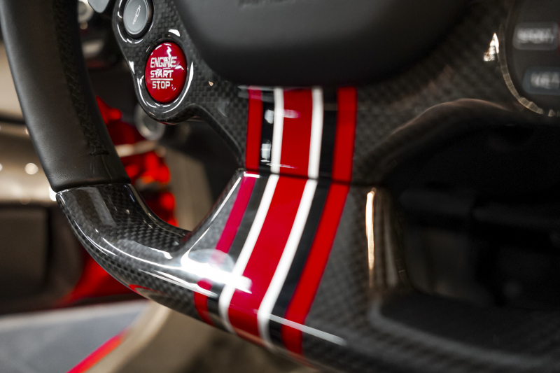 フェラーリ 488スパイダー テーラーメイド/OP2000万over/特別仕様内装 中古車 中古車