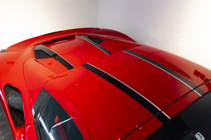 フェラーリ 488スパイダー テーラーメイド/OP2000万over/特別仕様内装 中古車 中古車