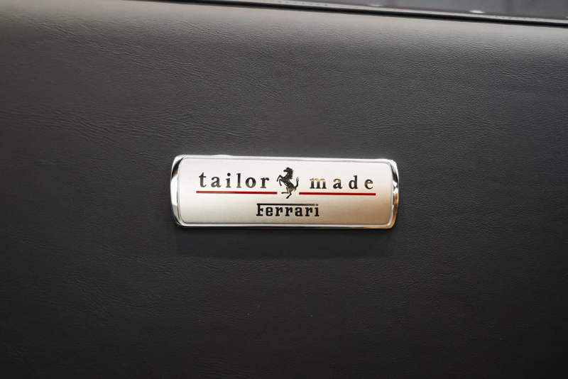 フェラーリ 488スパイダー テーラーメイド/OP2000万over/特別仕様内装 中古車 中古車